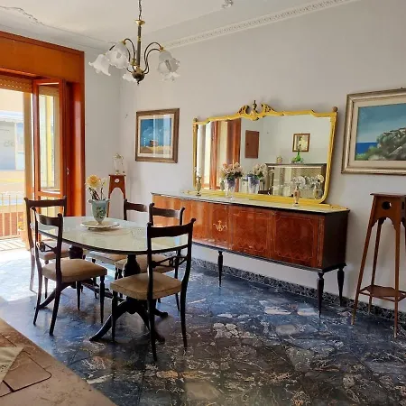 Residenza Pesce Azzurro In Centro A Apartment